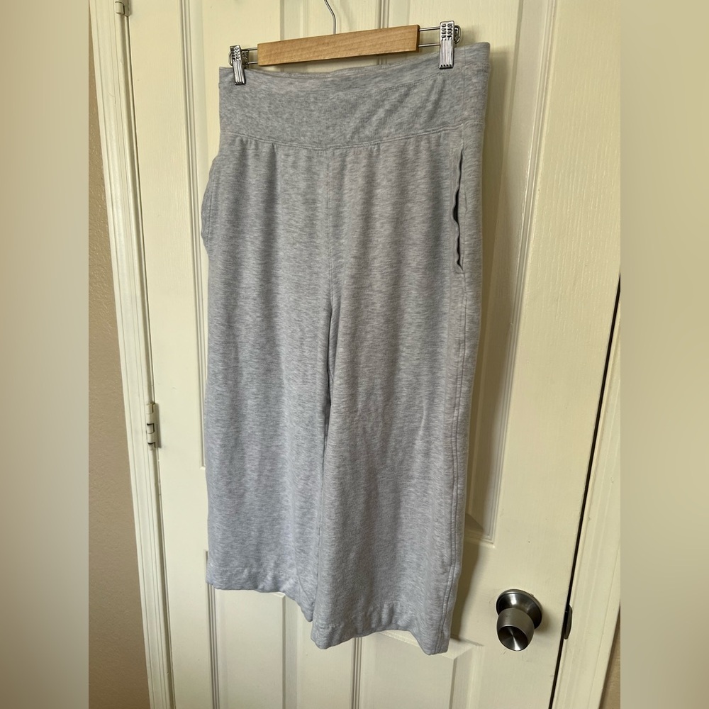 Athleta Heather Gray Culotte Pants Size MP - Picture 7 of 9